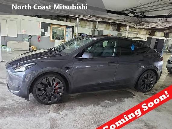 TESLA MODEL Y 2021 5YJYGDEF0MF247853 image
